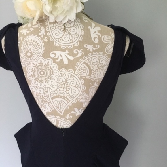 Yetts LA // Navy Ruffle Bodycon Open Back Dress L dr1 - Picture 4 of 8